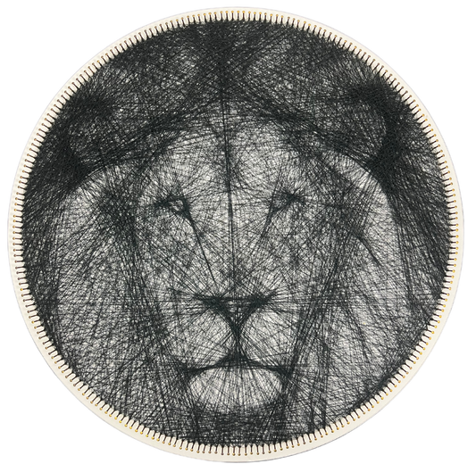 Lion String Art Wall Décor – 50cm Round Geometric Thread Art